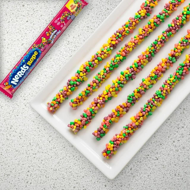 Nerds Rope Rainbow 26g - Američki slatkiši - OhMyCandyBox Hrvatska